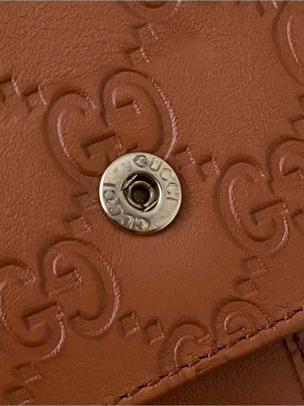 Gucci Guccissima GG monogram Tan Brown Embossed Leather Bi-fold Compact Wallet